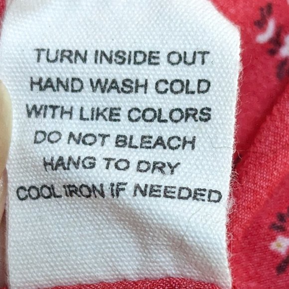 E & M brand flirty Cherry Colored Ditsy Floral Mini-Skort - Picture 3 of 16